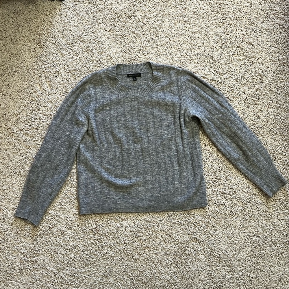 Banana Republic Aire Ribbed Crew Sweater in Heather Gray